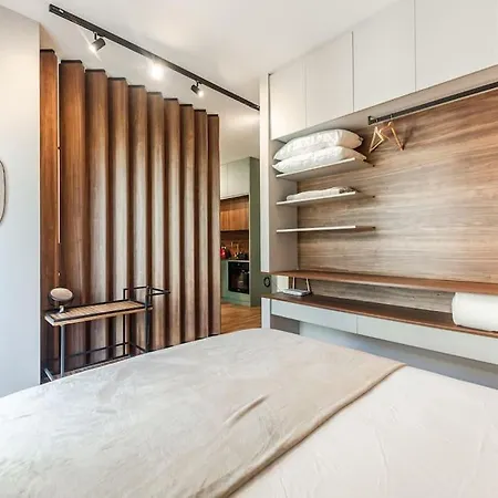 Luxury Seaview Apartment *